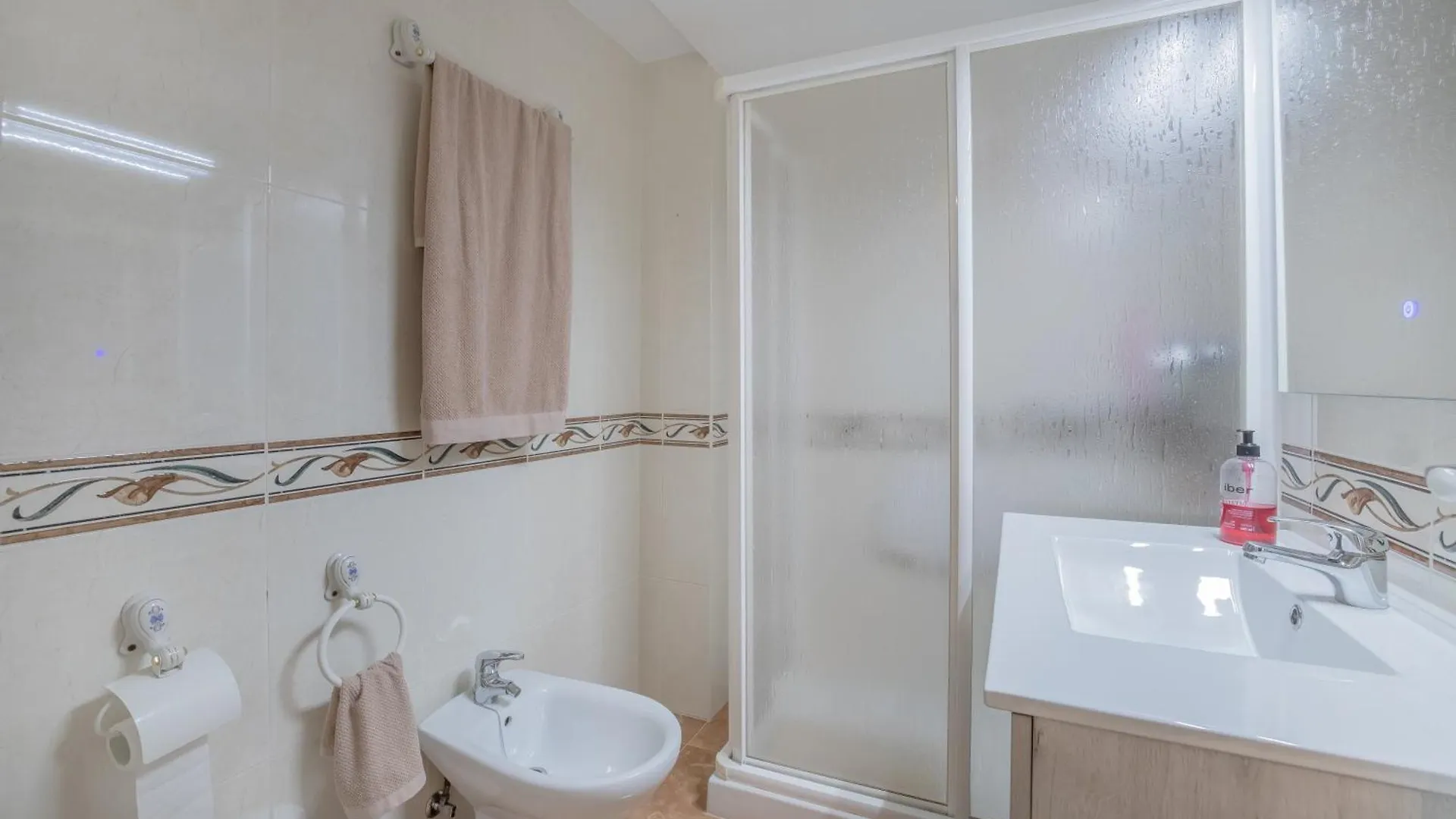 Apto Vallellano Junto Al Casco Historico & Parking Incluido Cordoba Daire