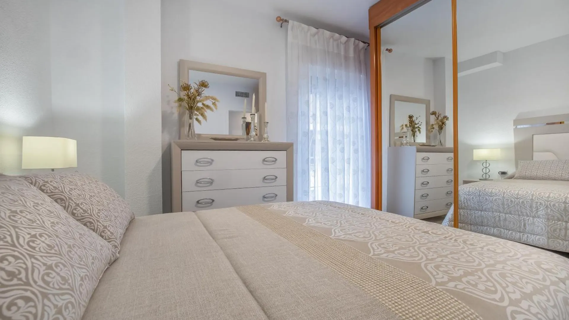 Apto Vallellano Junto Al Casco Historico & Parking Incluido Cordoba Apartment