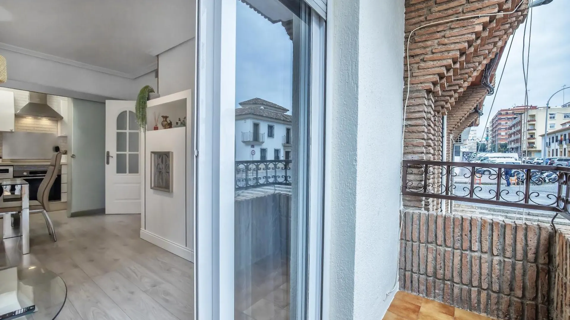 Apto Vallellano Junto Al Casco Historico & Parking Incluido Cordoba 0*,  İspanya